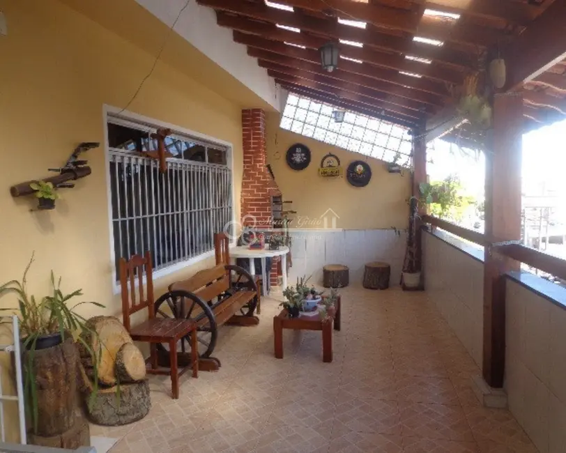 Foto 1 de Casa com 3 quartos à venda, 180m2 em Jardim Stella, Santo Andre - SP
