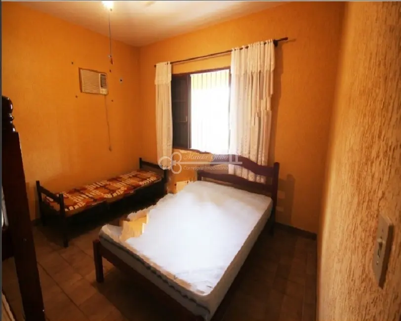 Foto 8 de Casa com 2 quartos à venda, 137m2 em Peruibe - SP