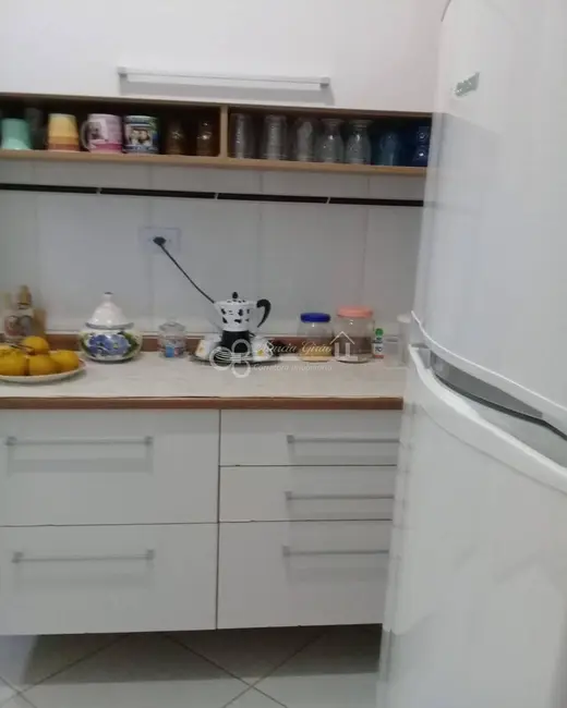 Sobrado com 2 quartos à venda, 98m2 em Caiçara, Praia Grande - SP - imagem 8 Foto 8 de Sobrado com 2 quartos à venda, 98m2 em Caiçara, Praia Grande - SP