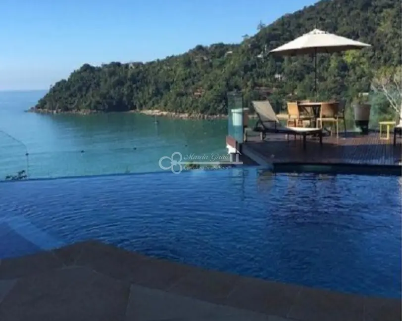 Foto 2 de Sobrado com 4 quartos à venda, 1200m2 em Ubatuba - SP