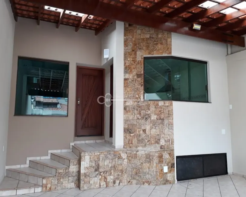 Foto 3 de Sobrado com 4 quartos à venda, 186m2 em Parque Terra Nova, Sao Bernardo Do Campo - SP