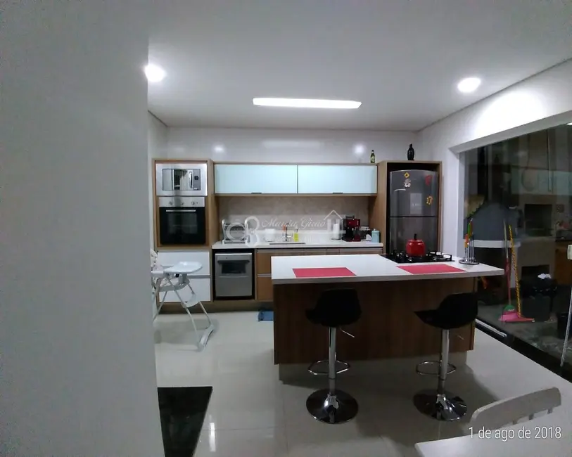 Foto 2 de Sobrado com 3 quartos à venda, 200m2 em Jordanópolis, Sao Bernardo Do Campo - SP
