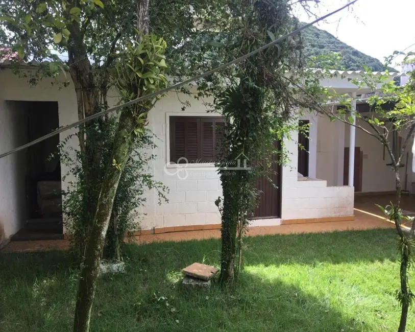 Foto 4 de Casa com 2 quartos à venda, 153m2 em Mongagua - SP