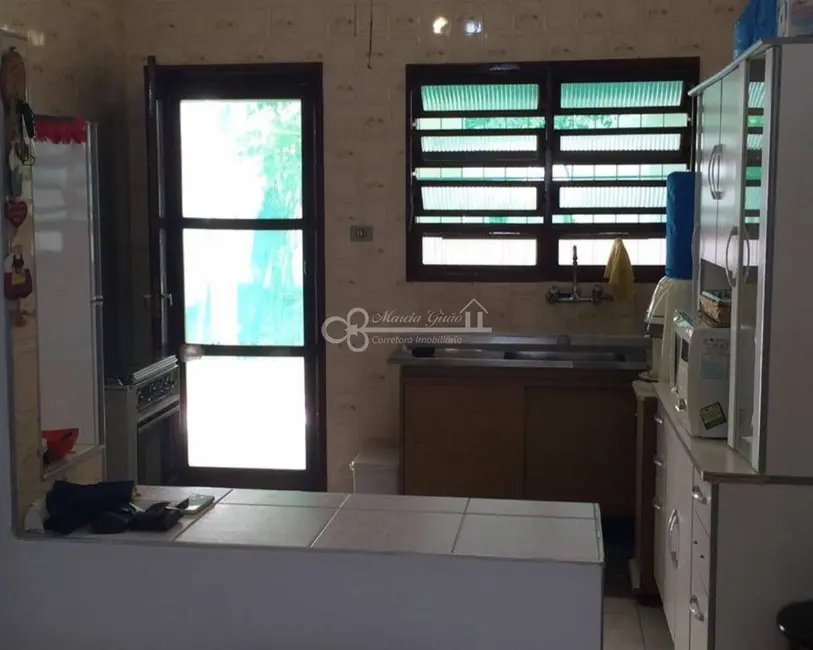 Foto 9 de Casa com 2 quartos à venda, 153m2 em Mongagua - SP