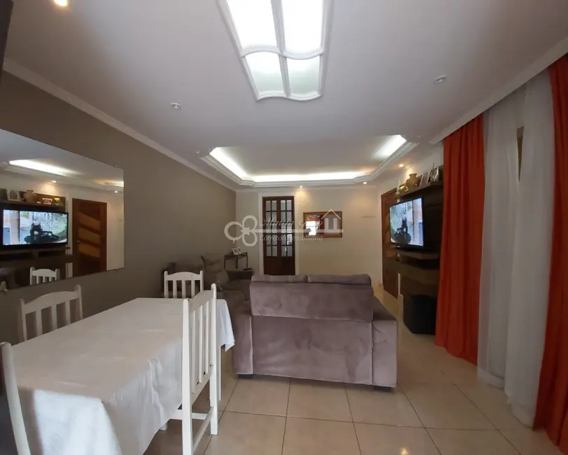 Sobrado com 4 quartos à venda, 204m2 em Taboão, Sao Bernardo Do Campo - SP - imagem 5 Foto 5 de Sobrado com 4 quartos à venda, 204m2 em Taboão, Sao Bernardo Do Campo - SP