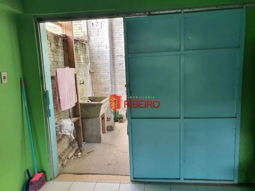 Casa com 5 quartos à venda, 200m2 em Coloninha, Ararangua - SC - imagem 3 Foto 3 de Casa com 5 quartos à venda, 200m2 em Coloninha, Ararangua - SC