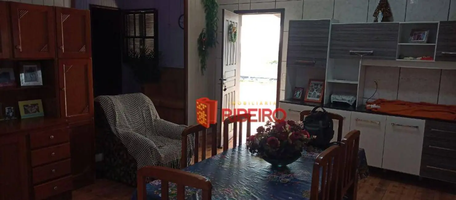 Casa com 3 quartos à venda, 300m2 em Balneario Arroio Do Silva - SC - imagem 9 Foto 9 de Casa com 3 quartos à venda, 300m2 em Balneario Arroio Do Silva - SC