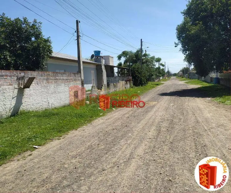 Foto 3 de Casa com 2 quartos à venda, 308m2 em Balneario Arroio Do Silva - SC