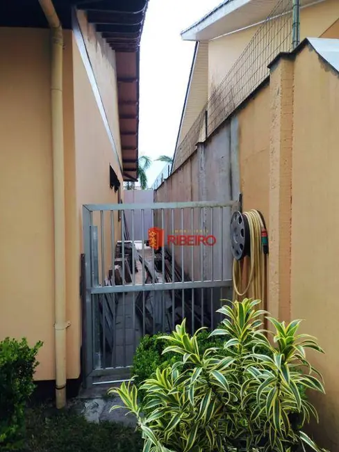 Foto 3 de Casa com 3 quartos à venda, 360m2 em Centro, Balneario Arroio Do Silva - SC