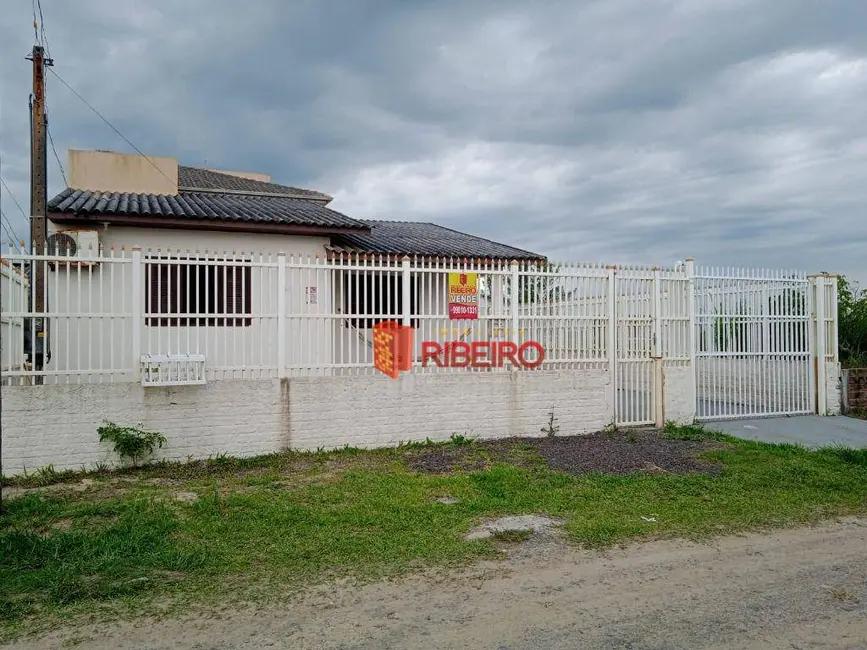 Foto 1 de Casa com 3 quartos à venda, 312m2 em Balneario Arroio Do Silva - SC