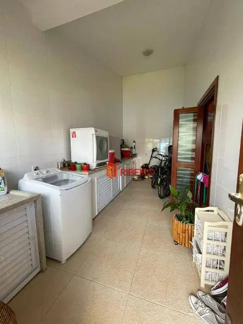 Foto 4 de Casa com 3 quartos à venda, 360m2 em Centro, Balneario Arroio Do Silva - SC