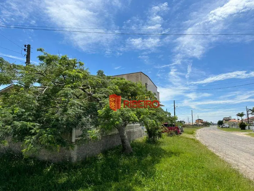 Casa com 3 quartos à venda, 396m2 em Centro, Balneario Arroio Do Silva - SC - imagem 7 Foto 7 de Casa com 3 quartos à venda, 396m2 em Centro, Balneario Arroio Do Silva - SC