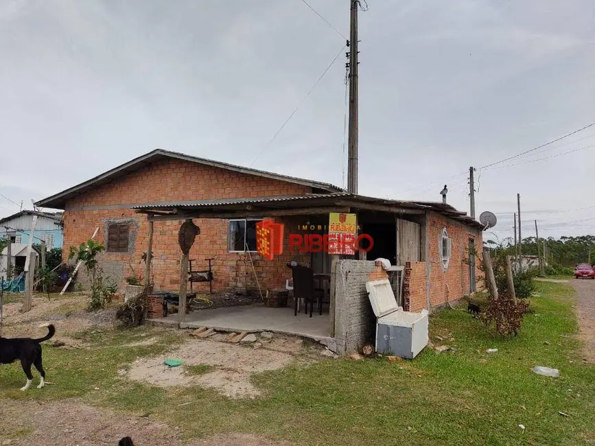 Foto 2 de Casa com 3 quartos à venda, 300m2 em Balneario Arroio Do Silva - SC