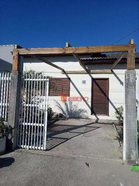 Foto 1 de Casa com 2 quartos à venda, 144m2 em Ararangua - SC