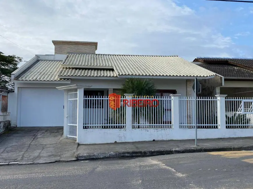 Foto 1 de Casa com 2 quartos à venda, 140m2 em Urussanguinha, Ararangua - SC