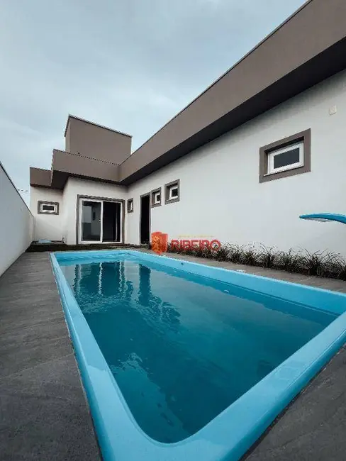 Foto 3 de Casa com 3 quartos à venda, 300m2 em Ararangua - SC