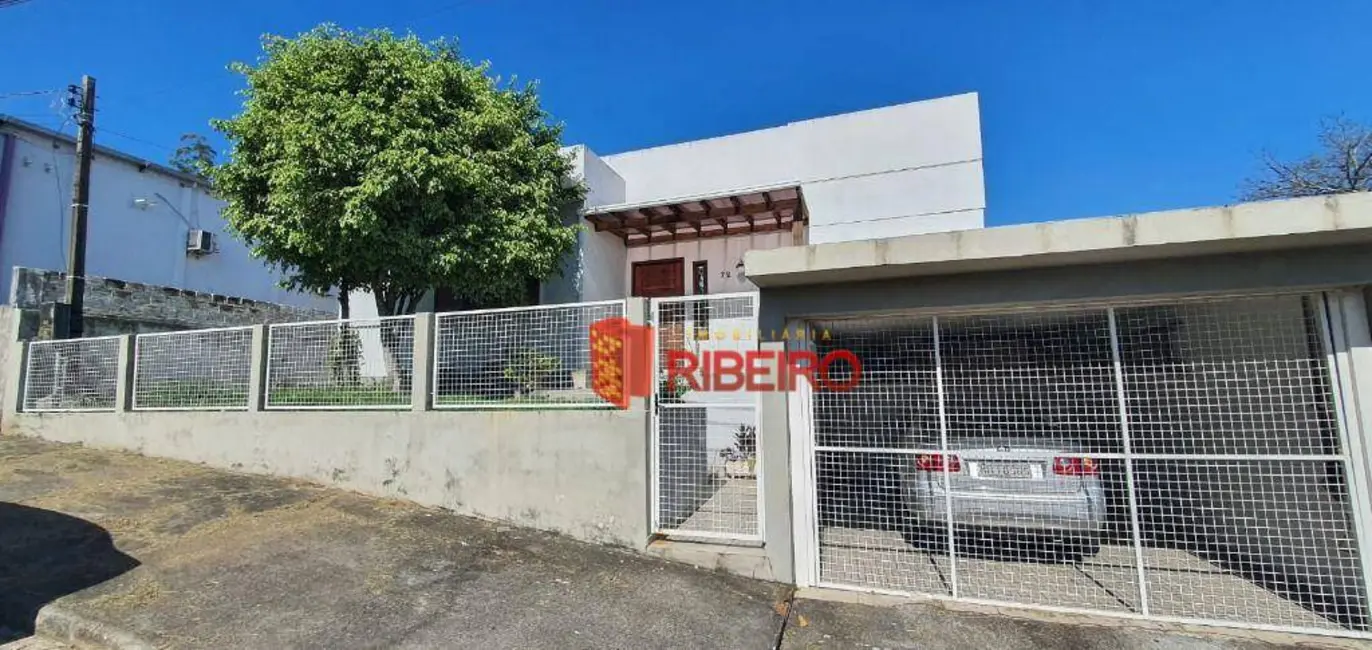 Foto 2 de Casa com 2 quartos à venda, 311m2 em Coloninha, Ararangua - SC