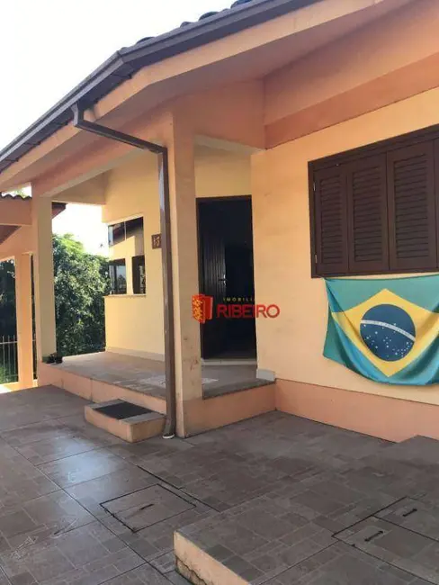 Foto 1 de Casa com 4 quartos à venda, 300m2 em Coloninha, Ararangua - SC