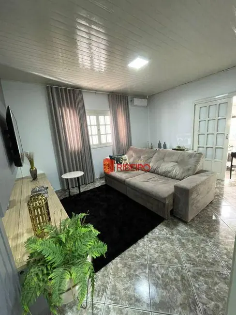 Casa com 4 quartos à venda, 429m2 em Ararangua - SC - imagem 8 Foto 8 de Casa com 4 quartos à venda, 429m2 em Ararangua - SC