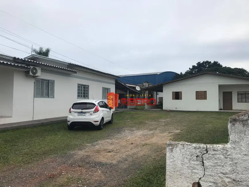 Foto 1 de Casa com 3 quartos à venda, 1225m2 em Cidade Alta, Ararangua - SC