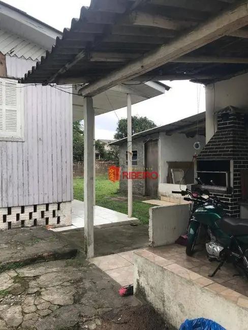 Casa com 3 quartos à venda, 1225m2 em Cidade Alta, Ararangua - SC - imagem 3 Foto 3 de Casa com 3 quartos à venda, 1225m2 em Cidade Alta, Ararangua - SC