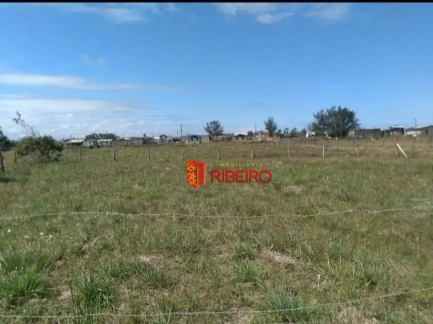 Foto 3 de Terreno / Lote à venda, 300m2 em Balneario Arroio Do Silva - SC