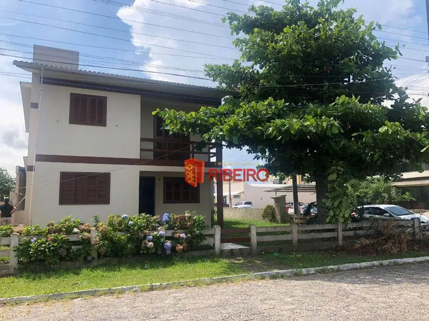 Foto 1 de Casa com 5 quartos à venda, 450m2 em Centro, Balneario Arroio Do Silva - SC