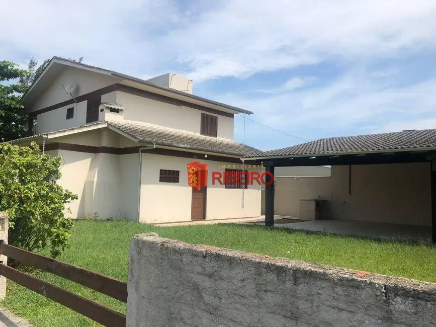 Foto 3 de Casa com 5 quartos à venda, 450m2 em Centro, Balneario Arroio Do Silva - SC