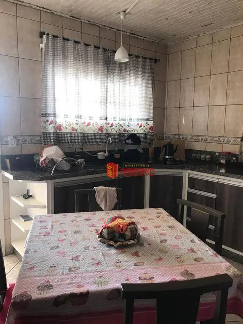 Casa com 3 quartos à venda, 360m2 em Nova Divinéia, Ararangua - SC - imagem 7 Foto 7 de Casa com 3 quartos à venda, 360m2 em Nova Divinéia, Ararangua - SC