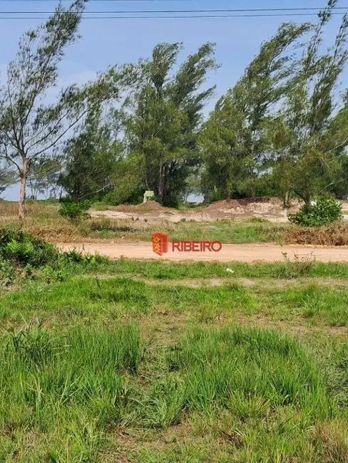 Foto 1 de Terreno / Lote à venda, 300m2 em Balneario Arroio Do Silva - SC