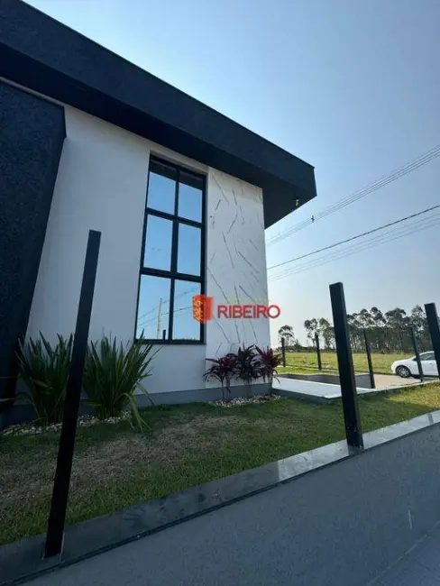 Foto 5 de Casa com 3 quartos à venda, 338m2 em Coloninha, Ararangua - SC