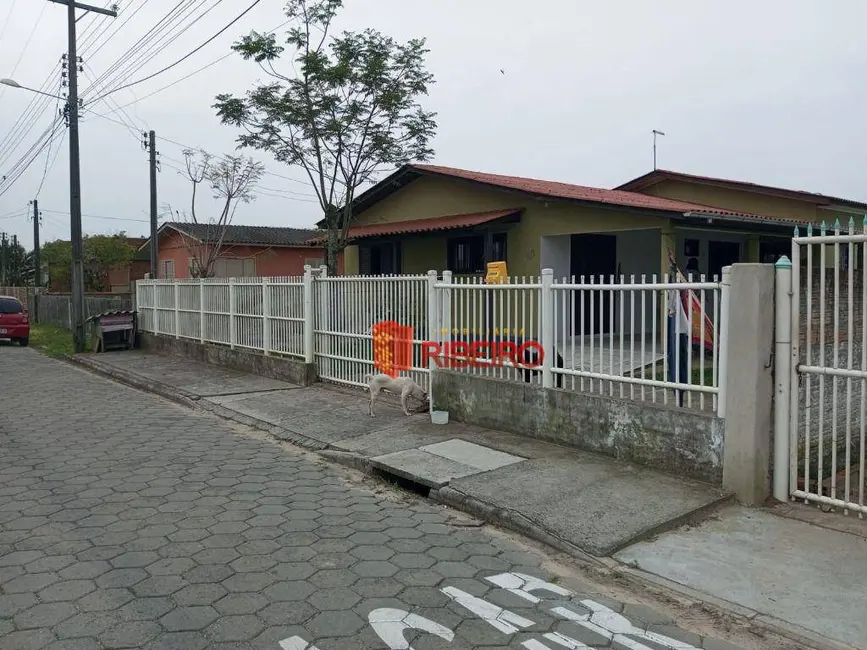 Foto 2 de Casa com 4 quartos à venda, 300m2 em Polícia Rodoviária, Ararangua - SC