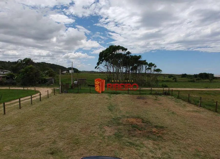 Foto 3 de Terreno / Lote à venda, 686m2 em Ararangua - SC