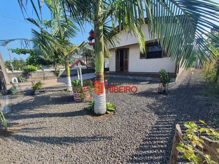 Foto 1 de Casa com 3 quartos à venda, 408m2 em Balneario Arroio Do Silva - SC