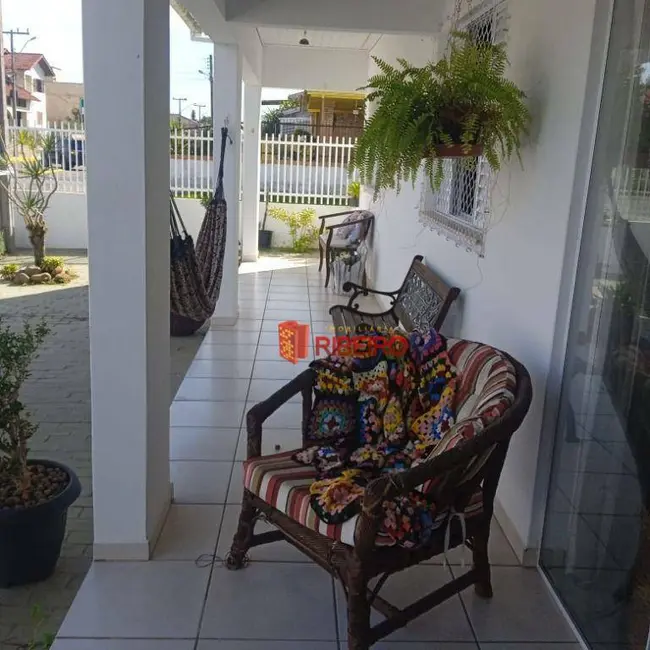 Foto 1 de Casa com 3 quartos à venda, 300m2 em Balneario Arroio Do Silva - SC