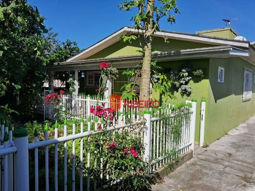 Foto 1 de Casa com 4 quartos à venda, 405m2 em Balneario Arroio Do Silva - SC