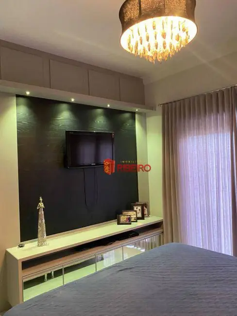 Casa de Condomínio com 3 quartos à venda, 339m2 em Ararangua - SC - imagem 9 Foto 9 de Casa de Condomínio com 3 quartos à venda, 339m2 em Ararangua - SC