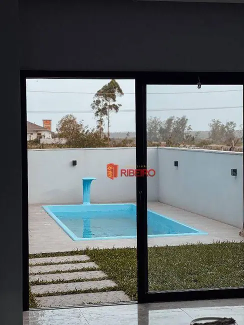 Casa com 3 quartos à venda, 300m2 em Ararangua - SC - imagem 6 Foto 6 de Casa com 3 quartos à venda, 300m2 em Ararangua - SC