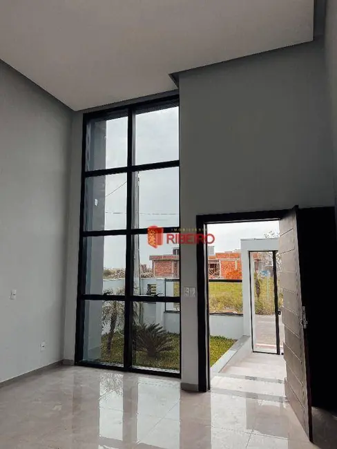 Casa com 3 quartos à venda, 300m2 em Ararangua - SC - imagem 7 Foto 7 de Casa com 3 quartos à venda, 300m2 em Ararangua - SC