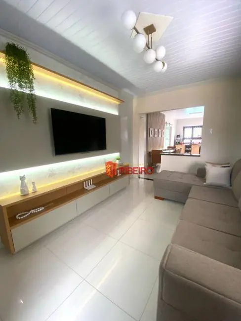 Foto 4 de Casa com 3 quartos à venda, 360m2 em Urussanguinha, Ararangua - SC