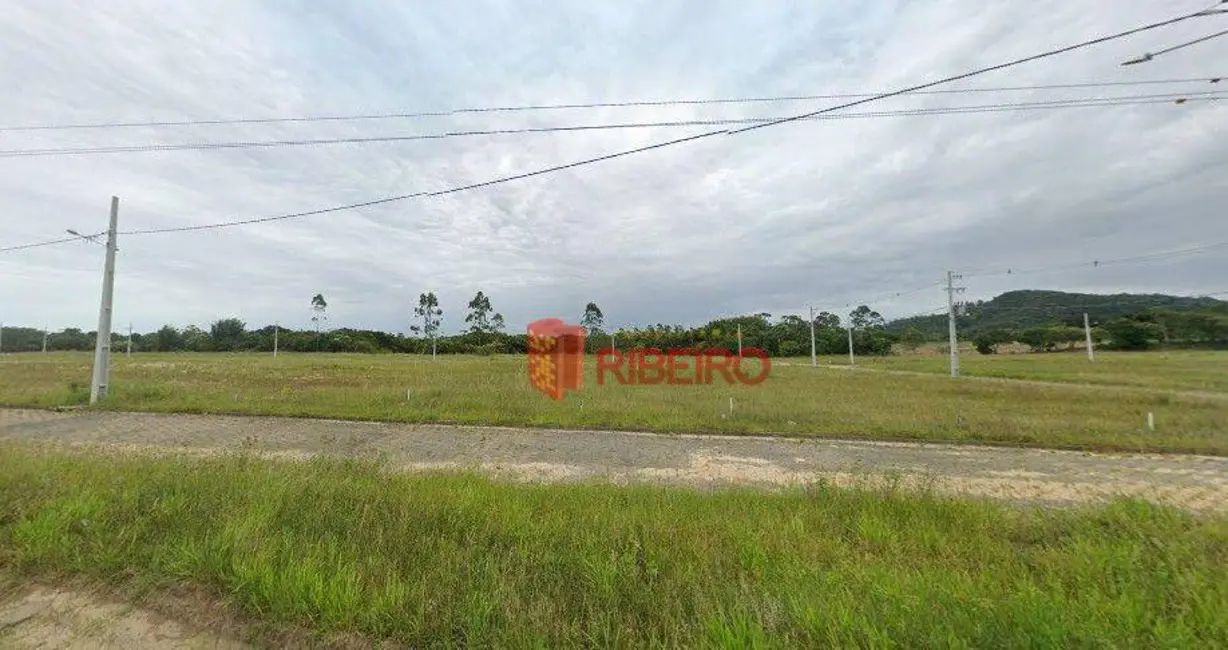 Foto 1 de Terreno / Lote à venda, 300m2 em Ararangua - SC