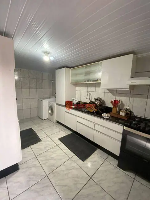 Casa com 3 quartos à venda, 240m2 em Aeroporto, Ararangua - SC - imagem 6 Foto 6 de Casa com 3 quartos à venda, 240m2 em Aeroporto, Ararangua - SC