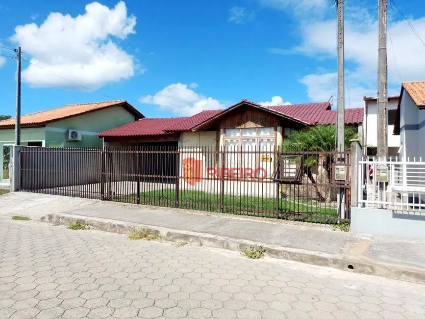 Foto 2 de Casa com 2 quartos à venda, 273m2 em Lagoão, Ararangua - SC