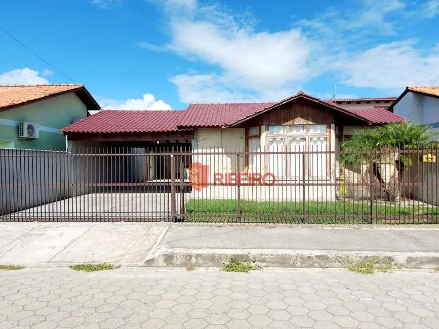 Foto 1 de Casa com 2 quartos à venda, 273m2 em Lagoão, Ararangua - SC
