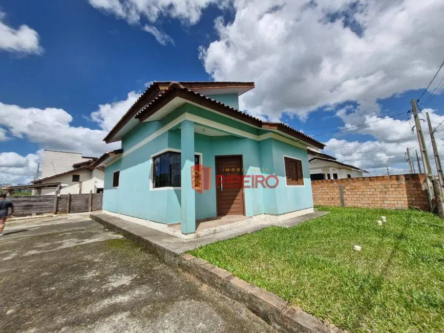 Foto 2 de Casa com 3 quartos à venda, 250m2 em Sanga da Toca, Ararangua - SC