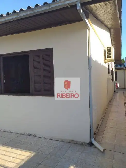 Casa com 3 quartos à venda, 336m2 em Coloninha, Ararangua - SC - imagem 4 Foto 4 de Casa com 3 quartos à venda, 336m2 em Coloninha, Ararangua - SC