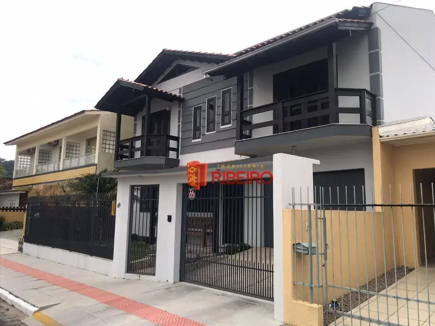 Foto 6 de Casa com 6 quartos à venda, 540m2 em Urussanguinha, Ararangua - SC