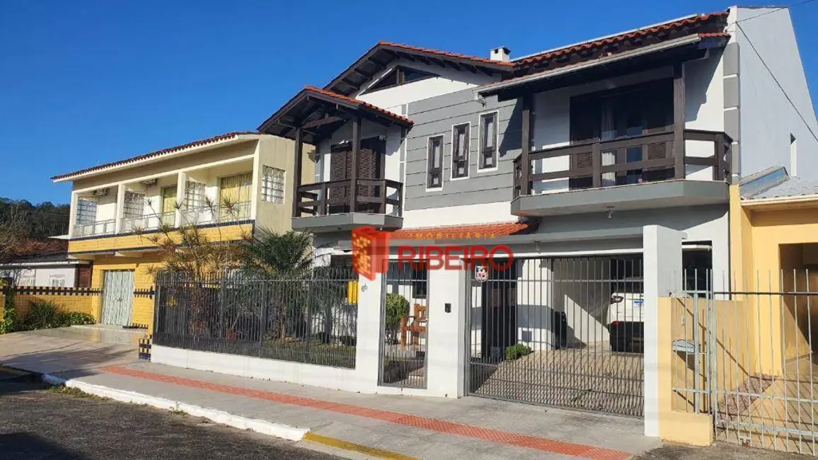 Foto 5 de Casa com 6 quartos à venda, 540m2 em Urussanguinha, Ararangua - SC