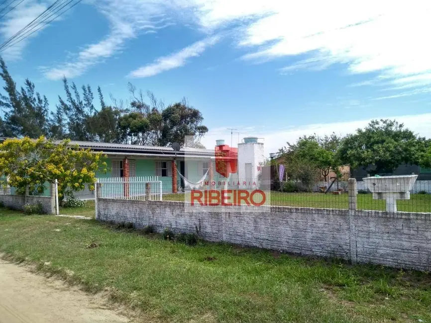 Foto 1 de Casa com 2 quartos à venda, 600m2 em Balneario Arroio Do Silva - SC