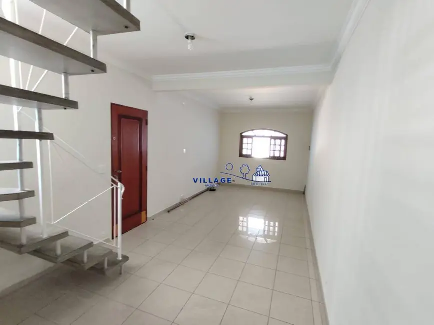 Sobrado com 4 quartos à venda, 217m2 em Jardim Santo Elias, São Paulo - SP - imagem 3 Foto 3 de Sobrado com 4 quartos à venda, 217m2 em Jardim Santo Elias, São Paulo - SP